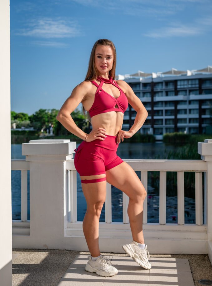 Burgundy
Absolute Ambition
Cargo Booty Shorts Set