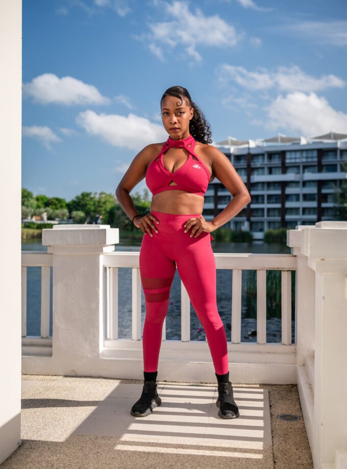 Burgundy
Absolute Ambition
Cargo Mesh Cutout Leggings Set