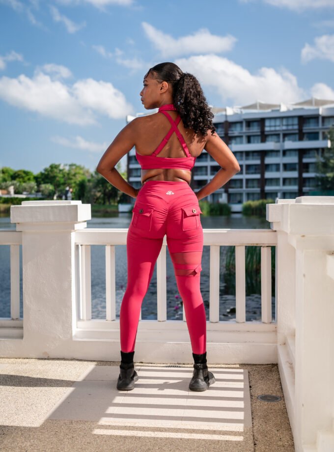 Burgundy
Absolute Ambition
Cargo Mesh Cutout Leggings Set