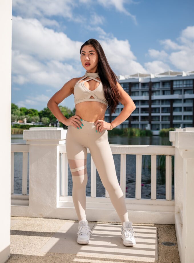 Beige
Absolute Ambition
Cargo Mesh Cutout Leggings Set